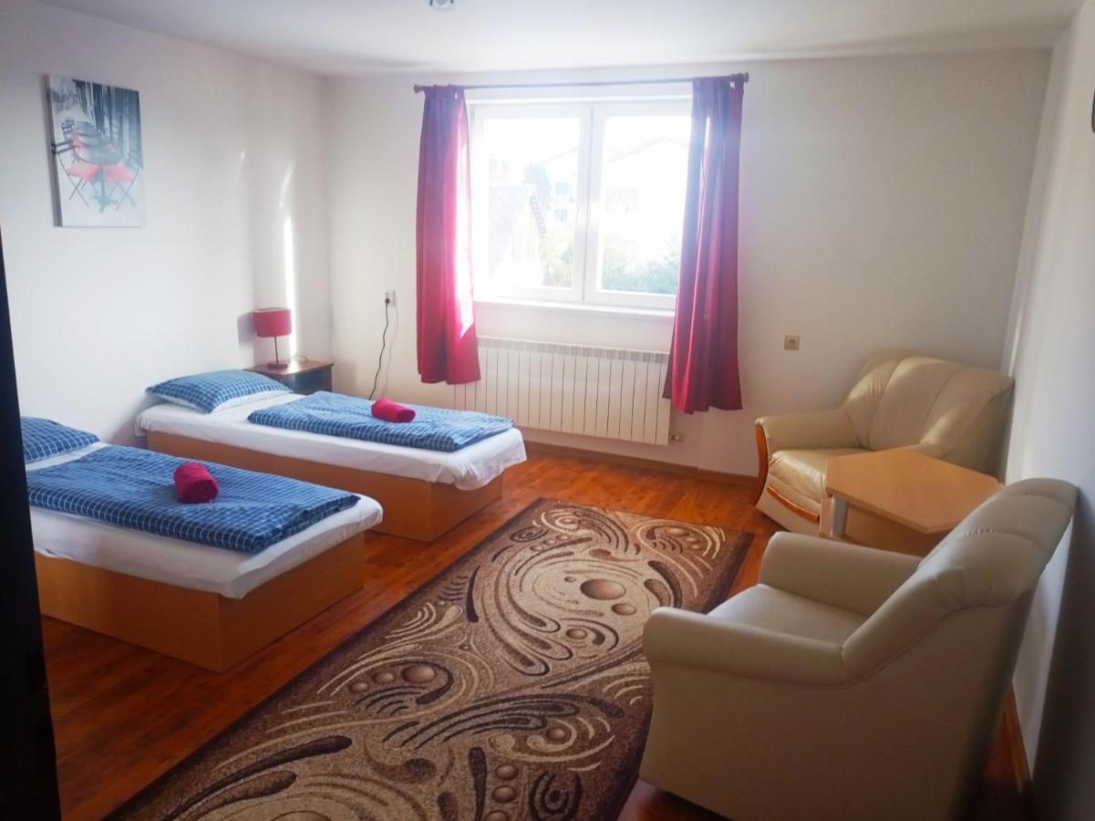Hotel Lucky Cat Nová Lesná Zewnętrze zdjęcie